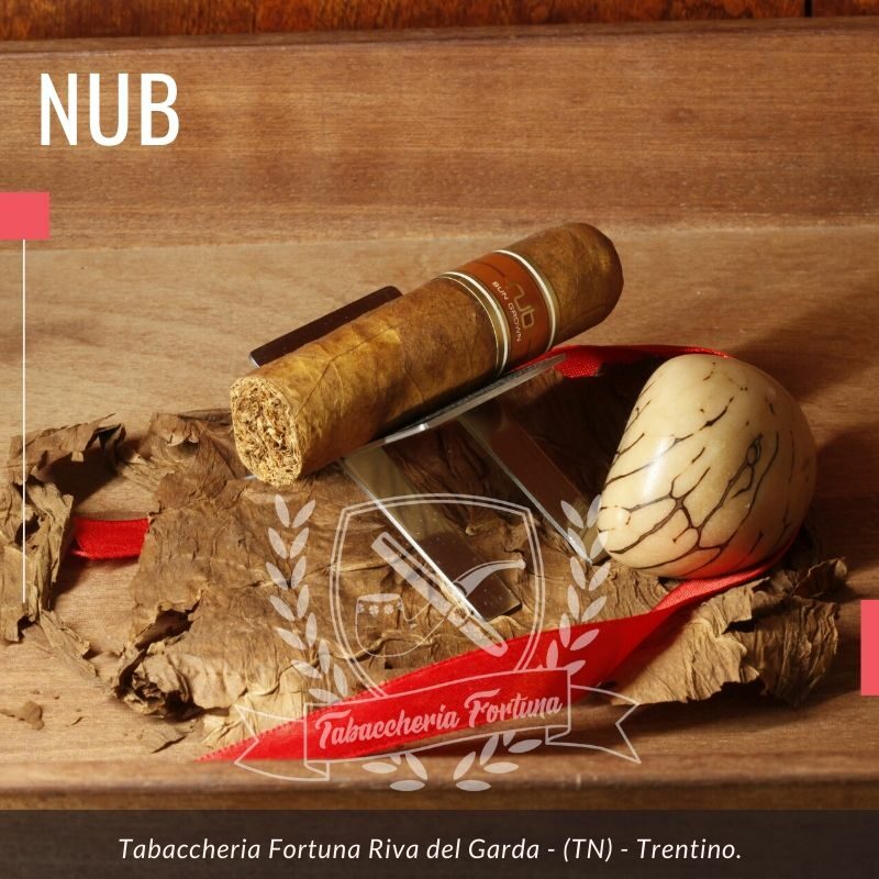 Nub è un sigaro nicaraguense e come tutti i Nub porta nel nome le proprie misure ovvero cepo 60 x 101 mm di lunghezza